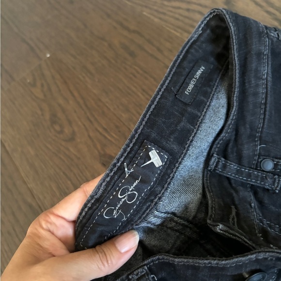 ⭐️ 2 for $30⭐️ Jessica Simpsons Skinny Jeans Size 27 - Picture 4 of 6